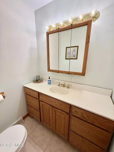 Bath - 107 Johnson Ave, Stryker, OH 43557 photo 5 of 6