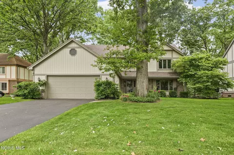 2736 Joelle Dr, Toledo, OH 43617