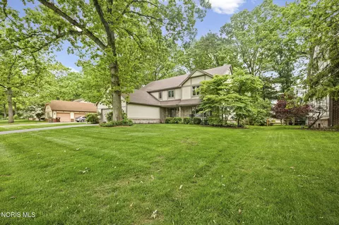 2736 Joelle Dr, Toledo, OH 43617