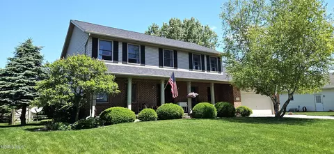7760 Haralson Ct, Holland, OH 43528