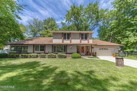 1864 Travis Dr, Toledo, OH 43613