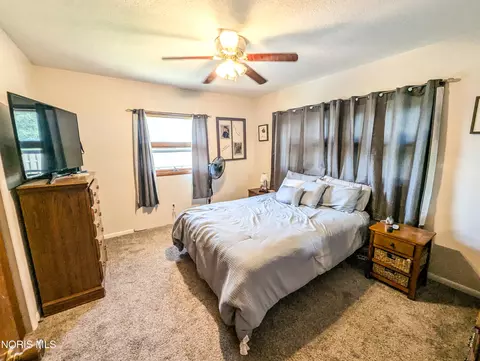 Bedroom - 5681 W Tiffin St, Bascom, OH 44809 photo 2 of 3