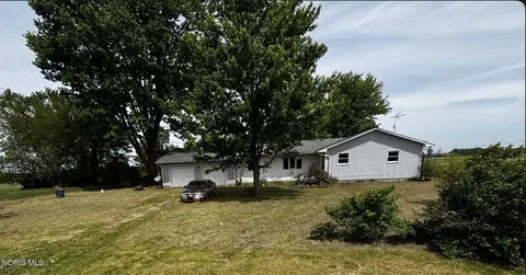 13210 Perry Rd, Grand Rapids, OH 43522