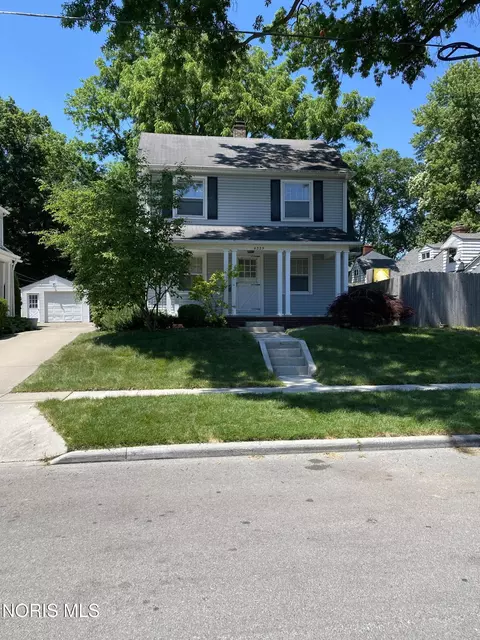 4325 Fir Ln, Toledo, OH 43613