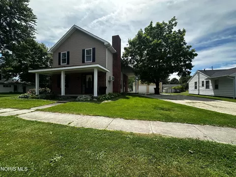 307 W Jackson St, West Unity, OH 43570