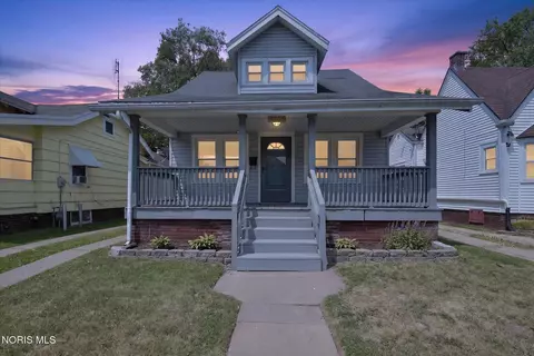 4405 Fairview Dr, Toledo, OH 43612