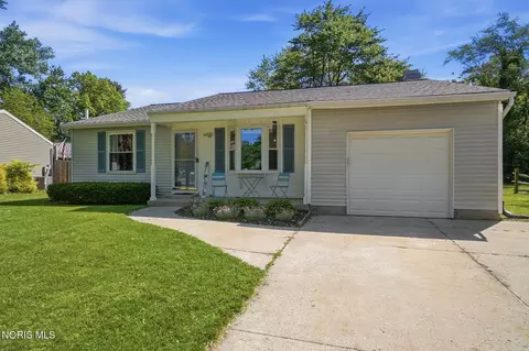 2816 Micham Rd, Toledo, OH 43615