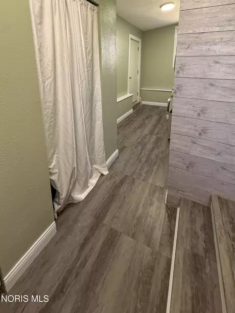 Entry Way - 413 N Adrian St, Lyons, OH 43533 photo 3 of 3