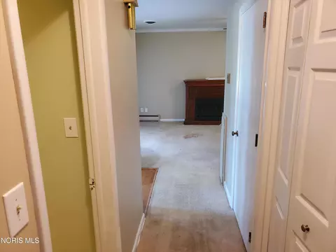 Entry Way - 459 S Hazel St, Upper Sandusky, OH 43351 photo 1 of 1