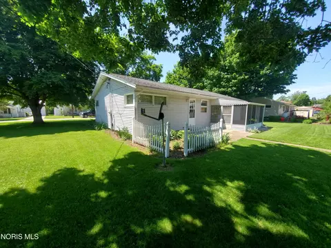 Exterior - 459 S Hazel St, Upper Sandusky, OH 43351 photo 9 of 13