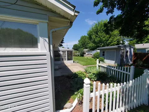 Exterior - 459 S Hazel St, Upper Sandusky, OH 43351 photo 11 of 13
