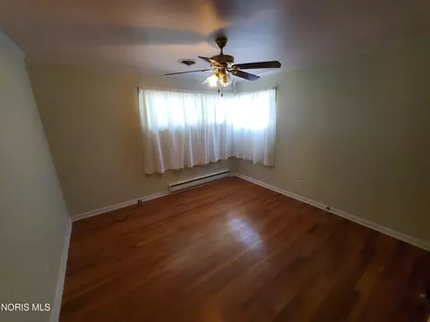 Bedroom - 459 S Hazel St, Upper Sandusky, OH 43351 photo 3 of 4