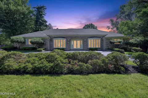4550 Farmington Rd, Toledo, OH 43623