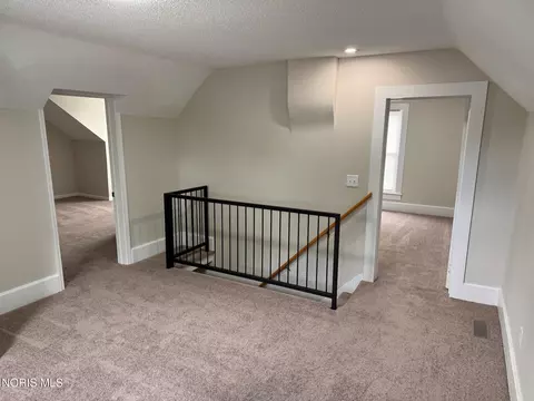 Entry Way - 509 E Mulberry St, Bryan, OH 43506 photo 1 of 1