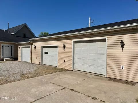 Exterior - 509 E Mulberry St, Bryan, OH 43506 photo 2 of 2