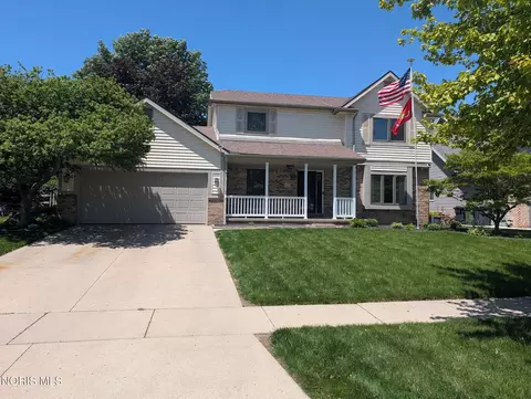 2227 Willowtree Ln, Maumee, OH 43537