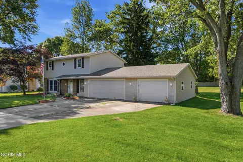 Exterior - 110 Norlick Dr, Bryan, OH 43506 photo 2 of 8