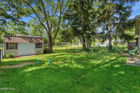 Exterior - 110 Norlick Dr, Bryan, OH 43506 photo 6 of 8