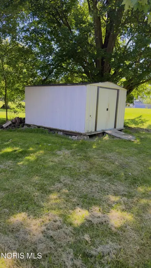 Exterior - 416 Railway Ave, Holgate, OH 43527 photo 3 of 5