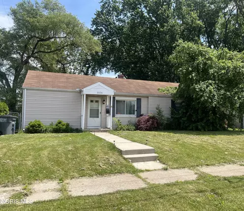 1326 Montain Rd, Toledo, OH 43615