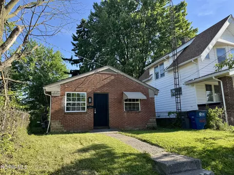 660 Maywood Ave, Toledo, OH 43608