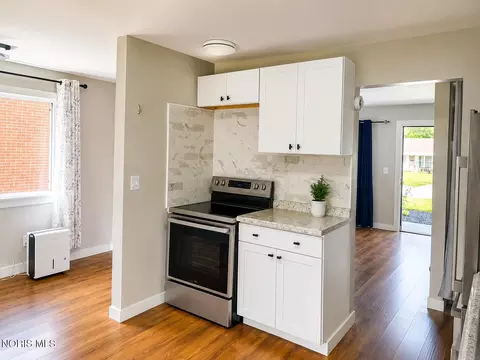 Kitchen - 1913 Burch Ave, Lima, OH 45801 photo 2 of 2
