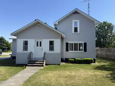 206 E Main St, Fayette, OH 43521