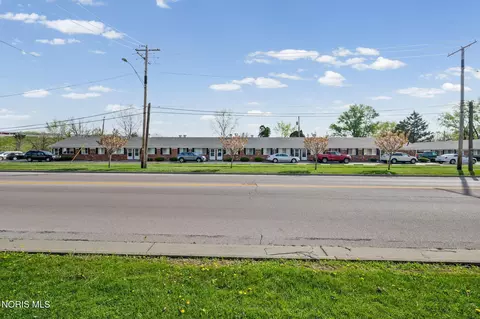 1624-1650 Michigan Ave, Maumee, OH 43537