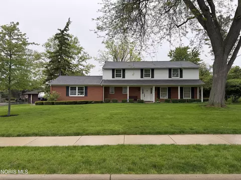 120 Church Hill Dr, Findlay, OH 45840
