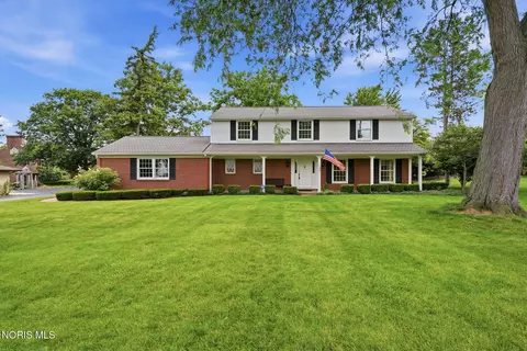 120 Church Hill Dr, Findlay, OH 45840