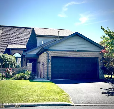 2216 Quail Lake Rd #42, Findlay, OH 45840