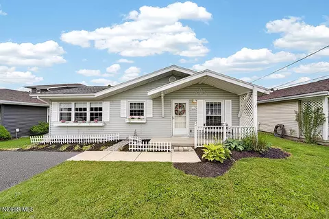 419 E Hobart Ave, Findlay, OH 45840