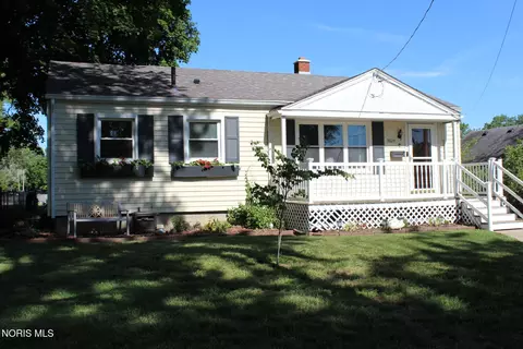 5824 Adelaide Dr, Toledo, OH 43613