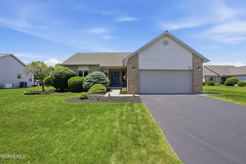 258 Haley Wood Dr, Findlay, OH 45840