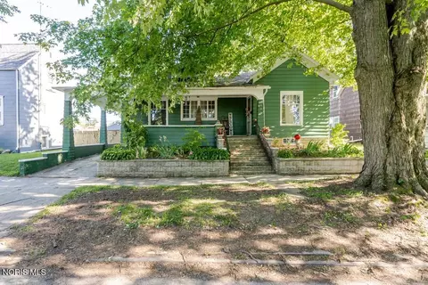 449 College Ave, Fostoria, OH 44830