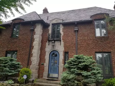 Exterior - 2157 Shenandoah Rd, Toledo, OH 43607 photo 1 of 4