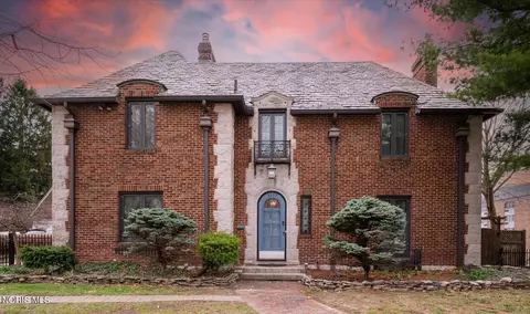 2157 Shenandoah Rd, Toledo, OH 43607