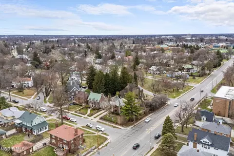 View/Area - 2157 Shenandoah Rd, Toledo, OH 43607 photo 2 of 4