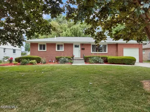 2917 Shoreland Ave, Toledo, OH 43611