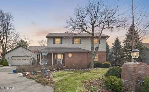 785 Inverness Dr, Defiance, OH 43512
