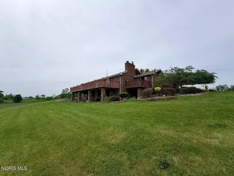 19099 County Road 2, Edon, OH 43518