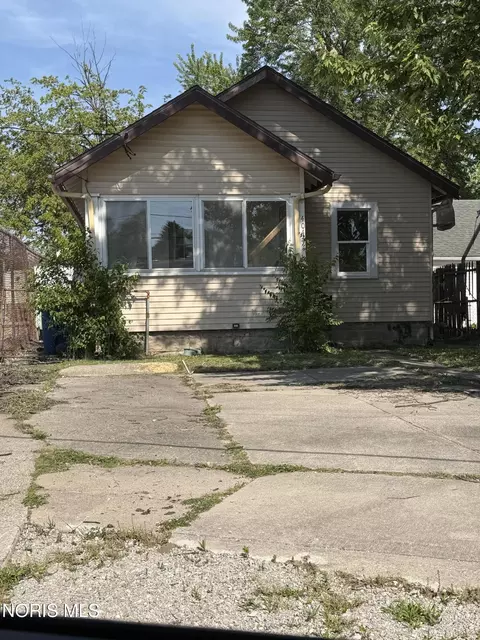 4044 Fitch Rd, Toledo, OH 43613