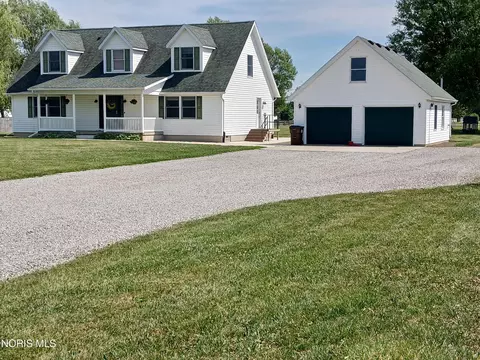 13145 Angola Rd, Swanton, OH 43558