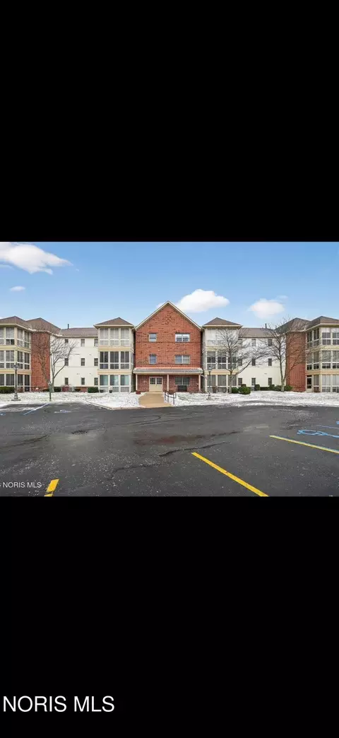 4730 Glendale Ave #210, Toledo, OH 43614