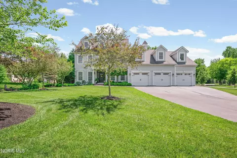 7935 Rockridge Dr, Maumee, OH 43537