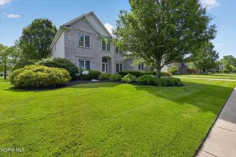 3927 Coneflower Ln, Maumee, OH 43537