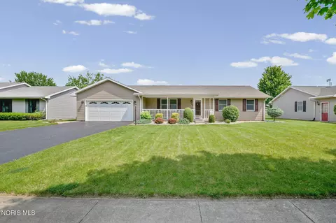 332 Hillshafer Dr, Findlay, OH 45840
