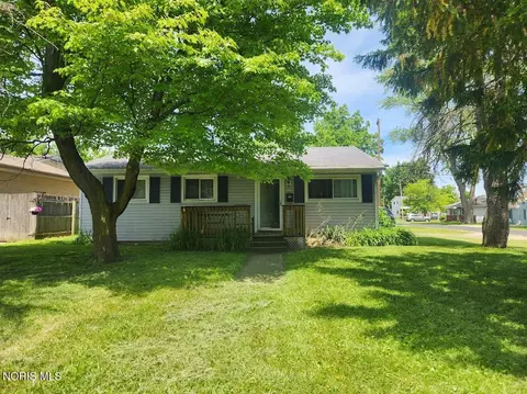 1802 Newport Ave, Toledo, OH 43613