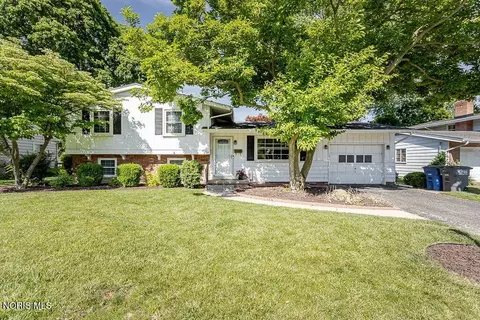 1963 Heatherlawn Dr, Toledo, OH 43614
