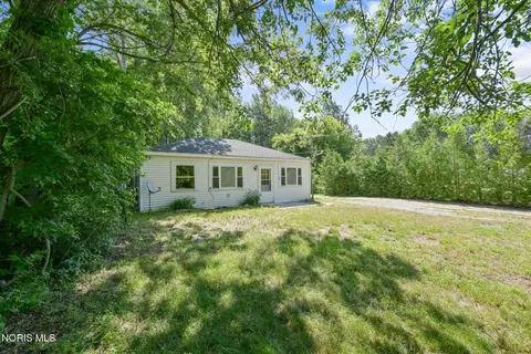 2320 County Road 2, Swanton, OH 43558